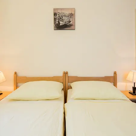 Pansion Marjan Guest house Zavala