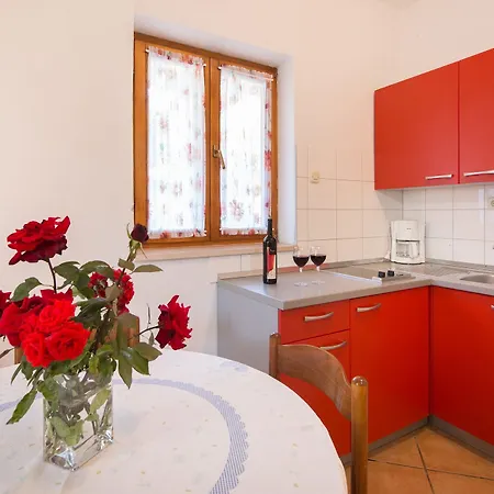 Gostinjska kuća Pansion Marjan Zavala