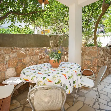 Gostinjska kuća Pansion Marjan