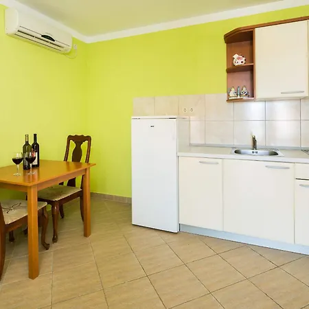 Guest house Pansion Marjan 3*