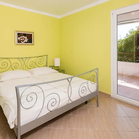 Pansion Marjan Guest house 3*