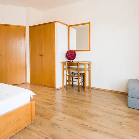 Pansion Marjan Guest house Zavala