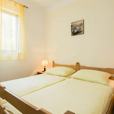 Gostinjska kuća Pansion Marjan