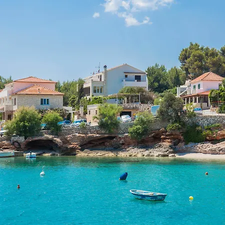 Guest house Pansion Marjan Zavala