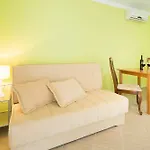 Pansion Marjan 3* ザヴァラ